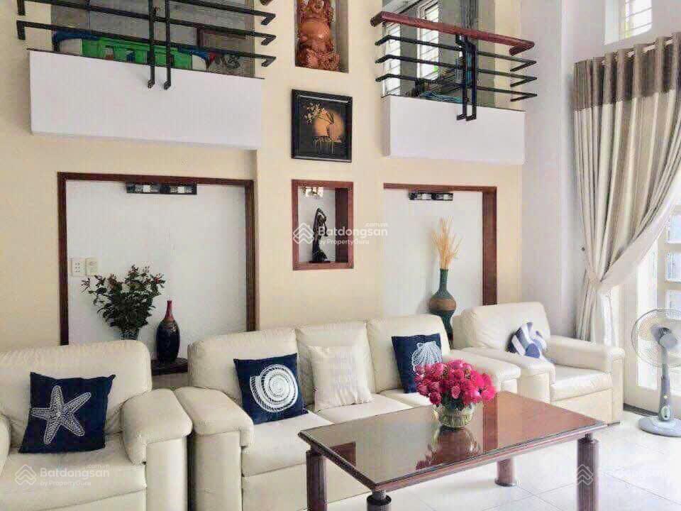 Bán nhà mặt tiền phan văn trị, dt 4.5x14, kc 5 tầng, giá 10.5 tỷ, hđt 45tr/tháng