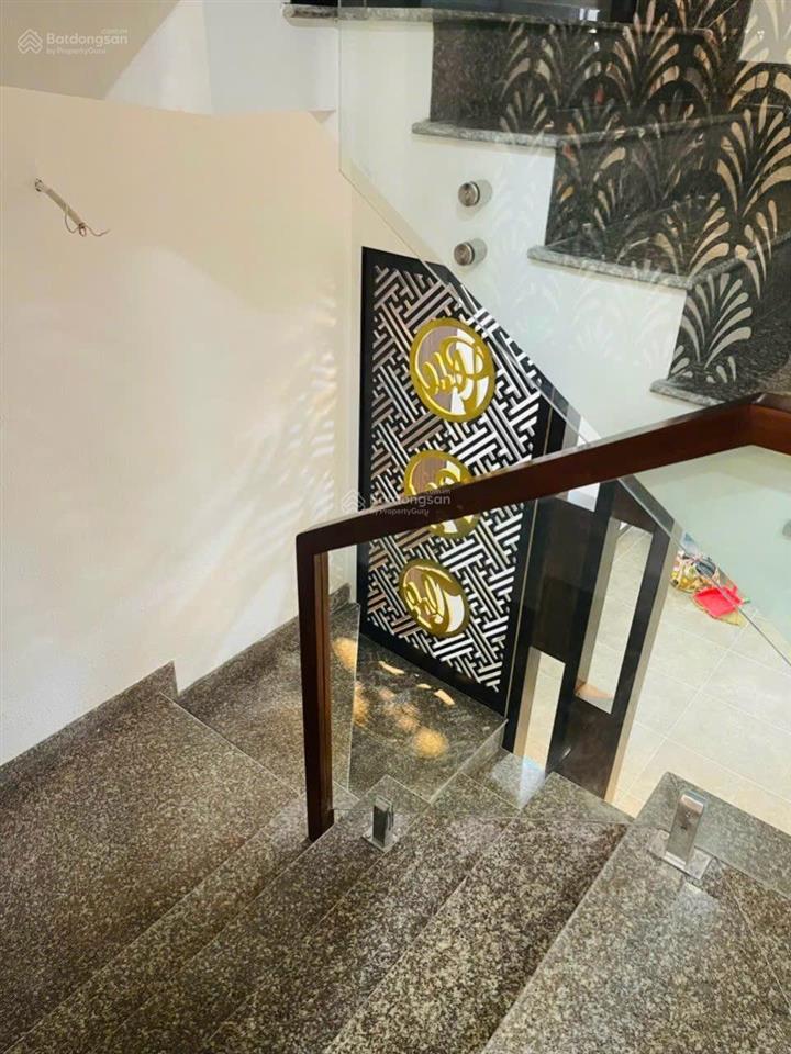 Bán chdv 5 tầng thang máy ngay gần đh văn lang p13 bình thạnh(4x20m)10 phòng cho thuê 50tr/tháng