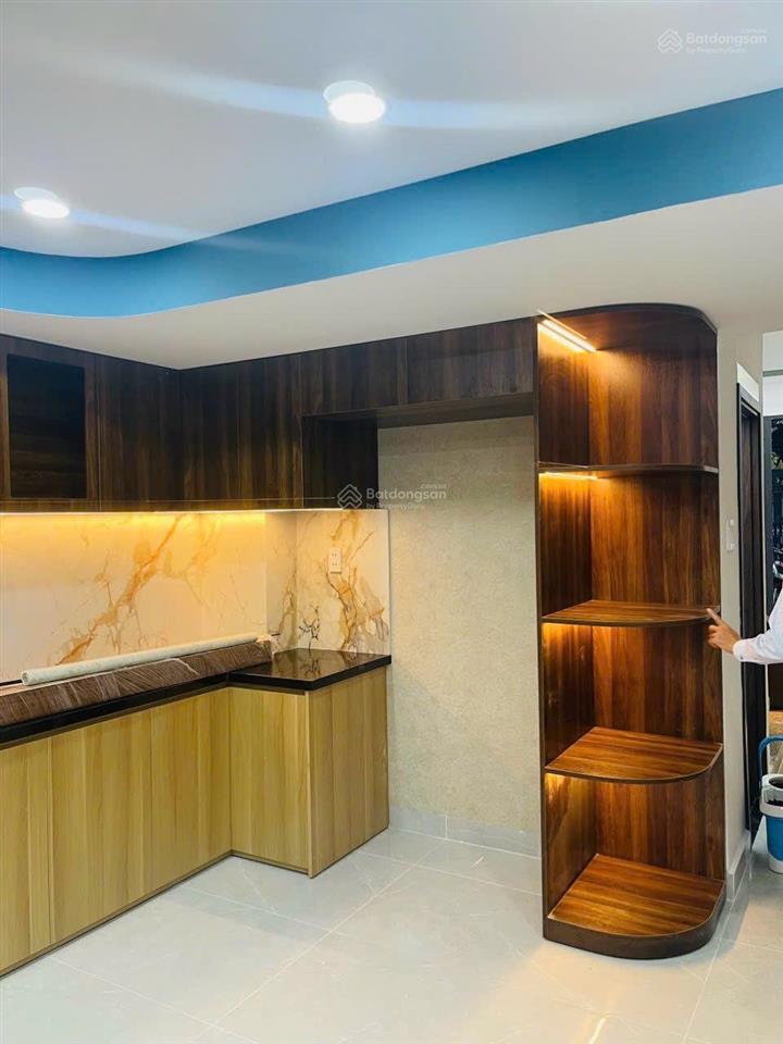 Bán chdv 5 tầng thang máy ngay gần đh văn lang p13 bình thạnh(4x20m)10 phòng cho thuê 50tr/tháng
