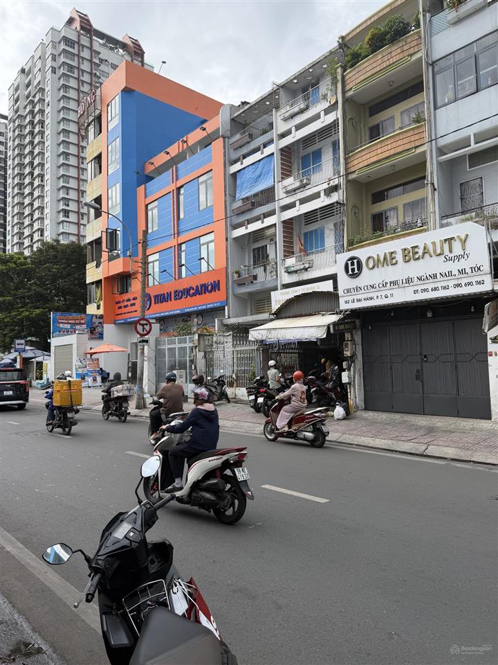 Cho thuê nhà mặt tiền nguyên căn, đường lê đại hành q11, giá 28tr/th
