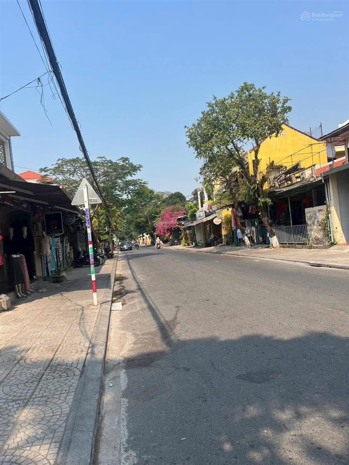 Nhà mặt tiền nguyễn duy hiệu  hội an  khu khách tây kinh doanh tốt cách phố cổ chưa tới 2km