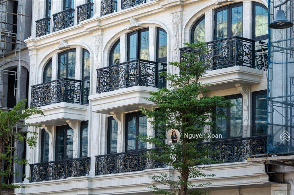 V597.5m2 căn áp góc, xây 5 tầng  mặt công viên 8.3ha dự án noble palace tây thăng long. giá 22 tỷ