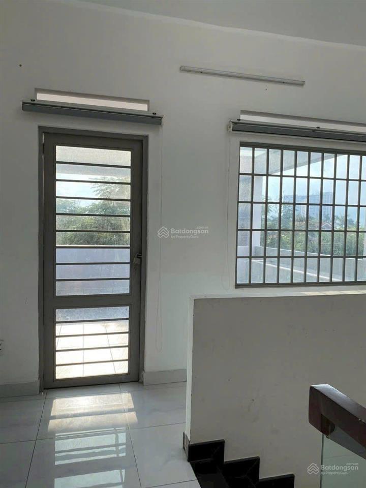 Khu phân lô an ninh, toàn nhà cao tầng, nguyễn văn yến tô hiệu, 4 tầng 67m2 không lộ giới chỉ 9.9t