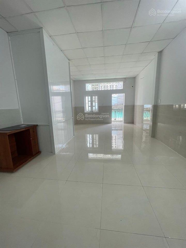 Nhà mới 2 tầng, phú thọ hòa tân phú, hẻm thông sát hẻm xe hơi, 4x9 không quy hoạch treo chỉ 4, x tỷ