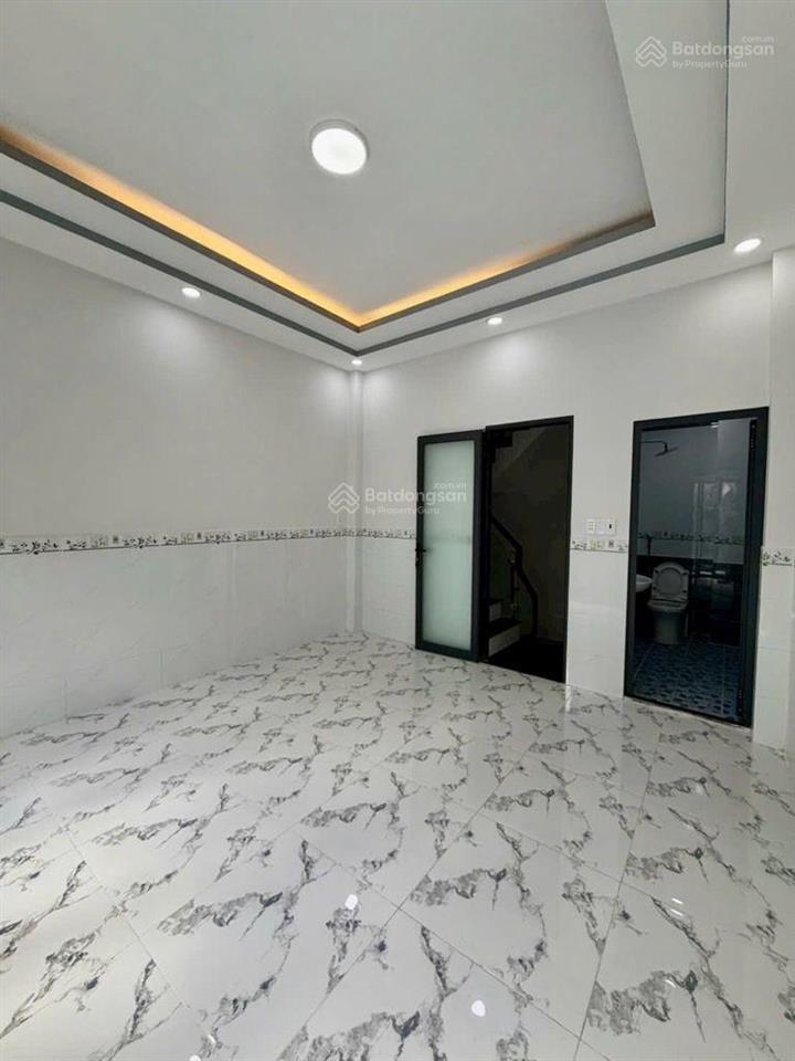 Nhà mới 4 tầng, sát mặt tiền kênh tân hoá, tiện di chuyển vô trung tâm, 4x9m chỉ loanh quanh 5 tỷ