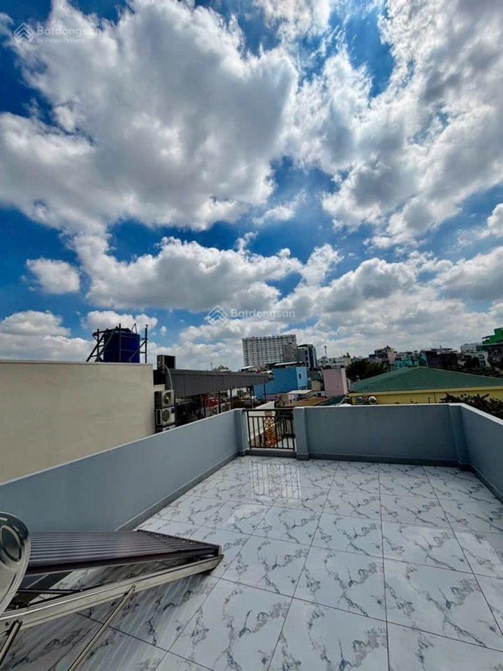 Nhà mới 4 tầng, sát mặt tiền kênh tân hoá, tiện di chuyển vô trung tâm, 4x9m chỉ loanh quanh 5 tỷ