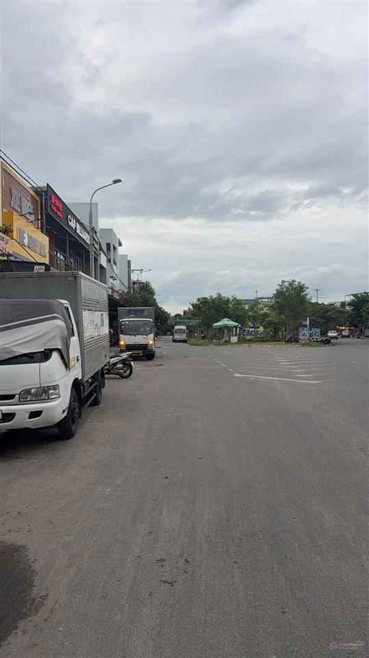 Chính chủ cần tiền bán đất đường yên thế  bắc sơn kinh doanh sầm uất của bến xe và đại học duy tân