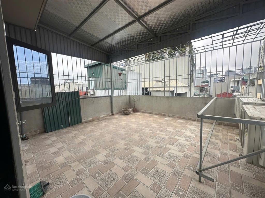 Bán nhà phố dương văn bé 42m2 5 tầng mặt tiền 5.3m nhà gần phố mới xây dựng được 3 năm cực đẹp