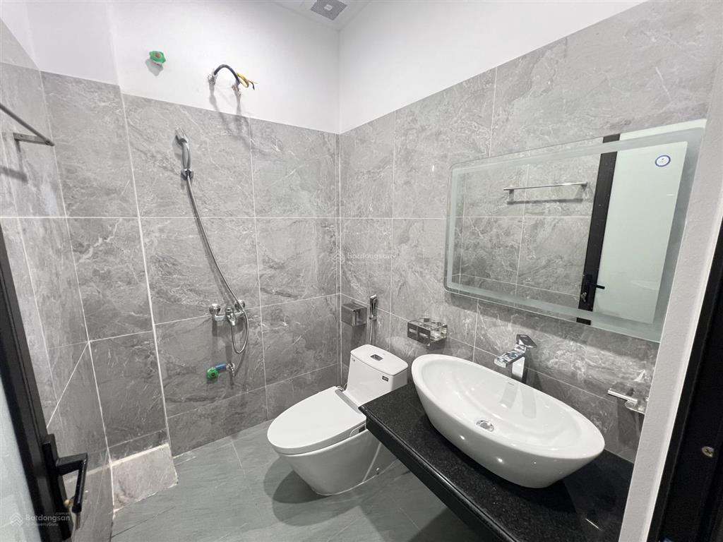 Bán nhà trương định  ô tô qua nhà  ngõ thông  6 tầng thang máy xây mới  35m2. giá 7,8 tỷ
