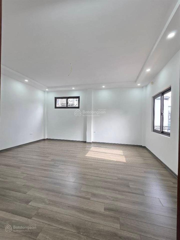 Bán nhà bạch mai  ngõ thông  lô góc  ô tô cách 20m  40m2  5 tầng. giá 7,8 tỷ