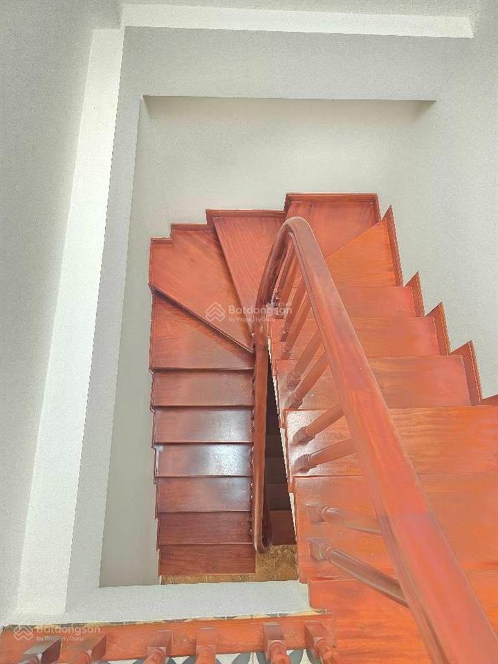 Bán nhà bạch mai  ngõ thông  lô góc  ô tô cách 20m  40m2  5 tầng. giá 7,8 tỷ