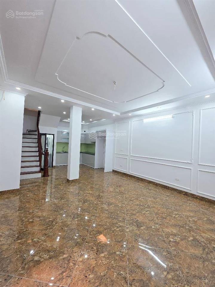 Bán nhà bạch mai  ngõ thông  lô góc  ô tô cách 20m  40m2  5 tầng. giá 7,8 tỷ