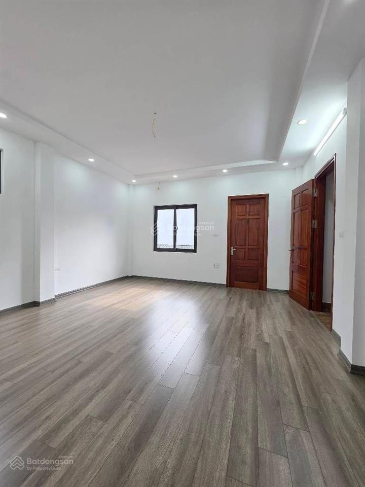 Bán nhà bạch mai  ngõ thông  lô góc  ô tô cách 20m  40m2  5 tầng. giá 7,8 tỷ