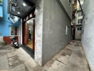 Bán nhà bạch mai  ngõ thông  lô góc  ô tô cách 20m  40m2  5 tầng. giá 7,8 tỷ