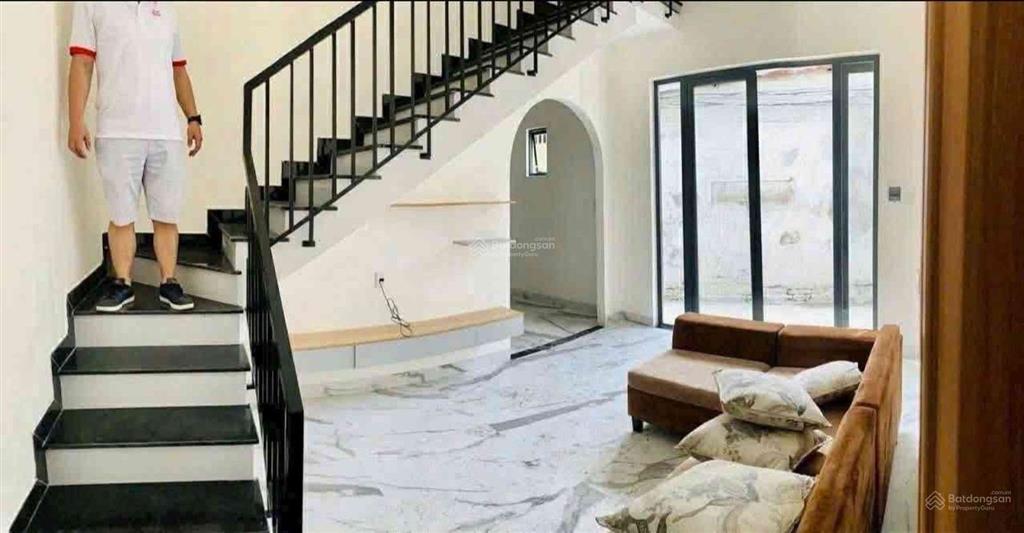 Bán nr đẹp tại phạm nhữ tăng, 3,1 tỷ, 51m2, nhiều tiện ích