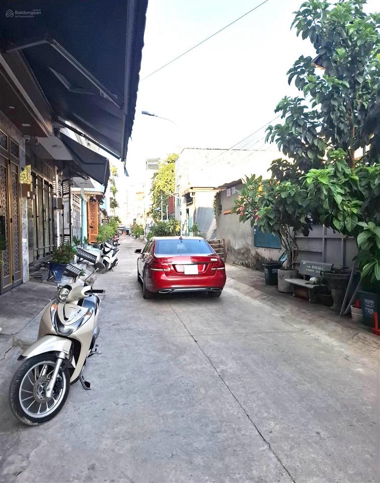 Bán nhà gần khu tên lửa, hẻm xe tải, dt 6x21m vuông vức