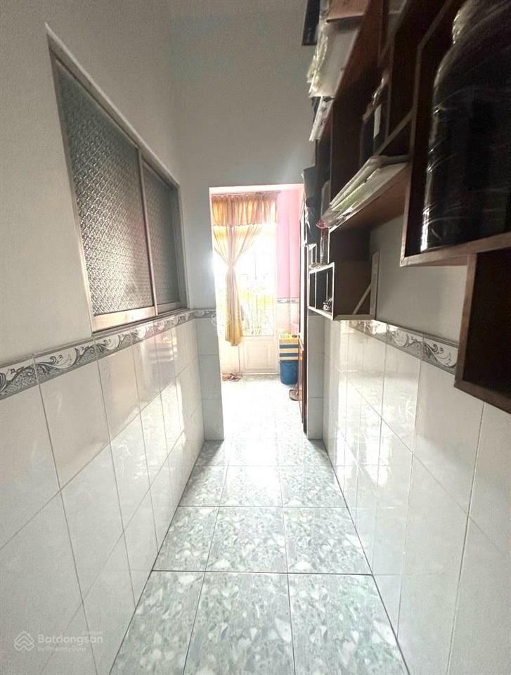 Bán nhà cập tl10. khu tên lửa 110m2 3 tầng. hẻm xe tải 5x22m chỉ hơn 6tỷ