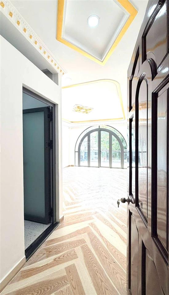 Bán nhà mặt tiền vip khu tên lửa đường 20m lề 5m 4,5x20m chỉ hơn 15tỷ