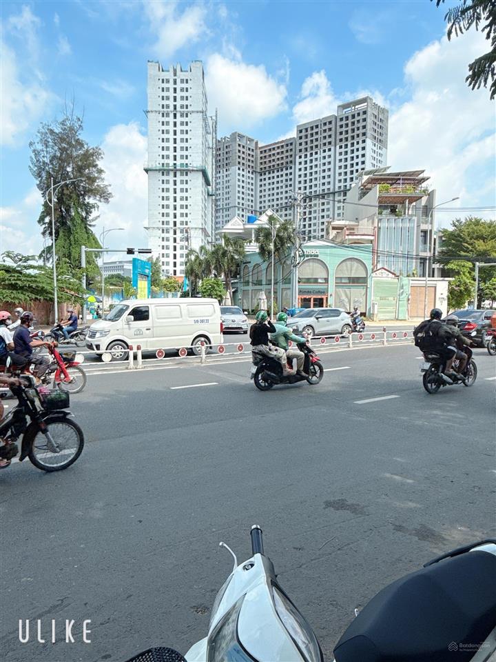 Bán nhà kdc tên lửa, cập kinh dương vương, hẻm xe hơi 8m, dtsd 120m², chỉ hơn 5 tỷ