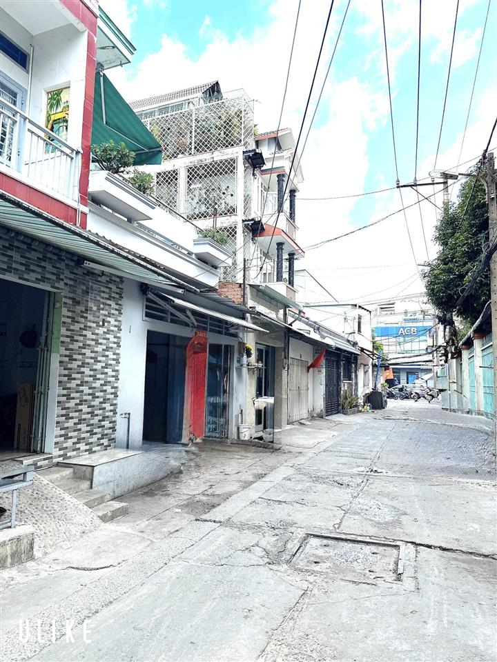 Bán nhà tl10, bình trị đông, 3 tầng, đường xe tải 84m2 chỉ 5,3tỷ