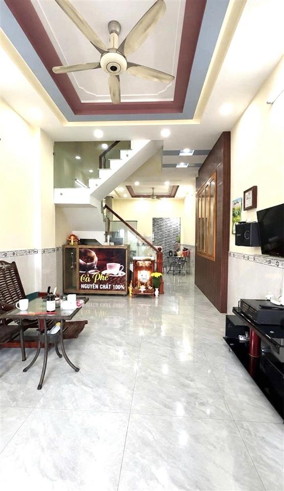 Bán nhà 4tầng cập tân kì tân quý sát hl2 đường 8mét thông 4x16 chỉ hơn 5tỷ