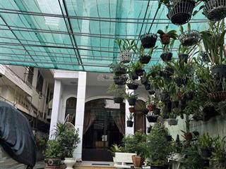 Biệt thự sân vườn ngang gần 9m mặt tiền nguyễn văn đậu xe hơi 2 chiều giá chỉ 150 tr/m2