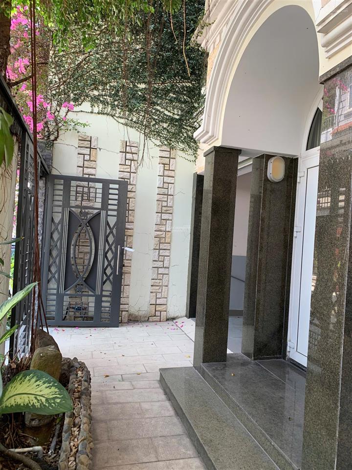 Bán biệt thự siêu đẹp khu tân cảng 8x15 3 lầu 6pn giá 20,7 tỷ