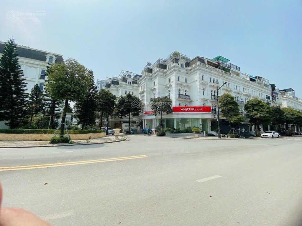 Bán gấp liền kề galaxy vạn phúc  kinh doanh sầm uất 99m  6 tầng thang máy  nội thất long lanh