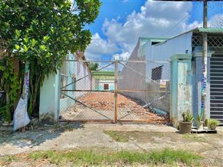 Chủ kẹt tiền bán lô đất đ.suối lội, tân thông hội. gia 1 tỷ 100 triệu. dt 80m2. shr.