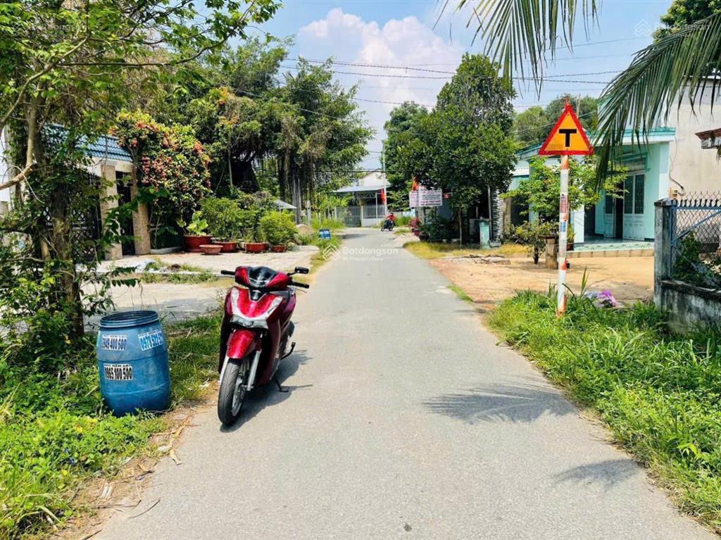 Bán gấp lô đất (6x23) để xoay sở. gía 1 ty 100 trieu, cách ql22 chỉ 300m. xã tân thông hội, củ chi