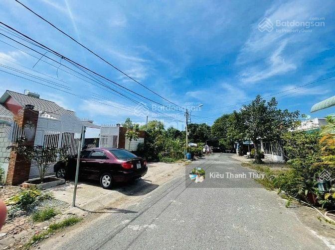 Chủ kẹt tiền bán gấp lô đất 180m2/1 tỷ 300 triệu. ngay chợ việt kiều, tân thông hội. shr
