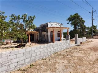 Giảm sâu chỉ 5,5 triệu/m2, 1000m2 mặt tiền đường xuống biển, cách biển chỉ 300m có 300m2 thổ cư