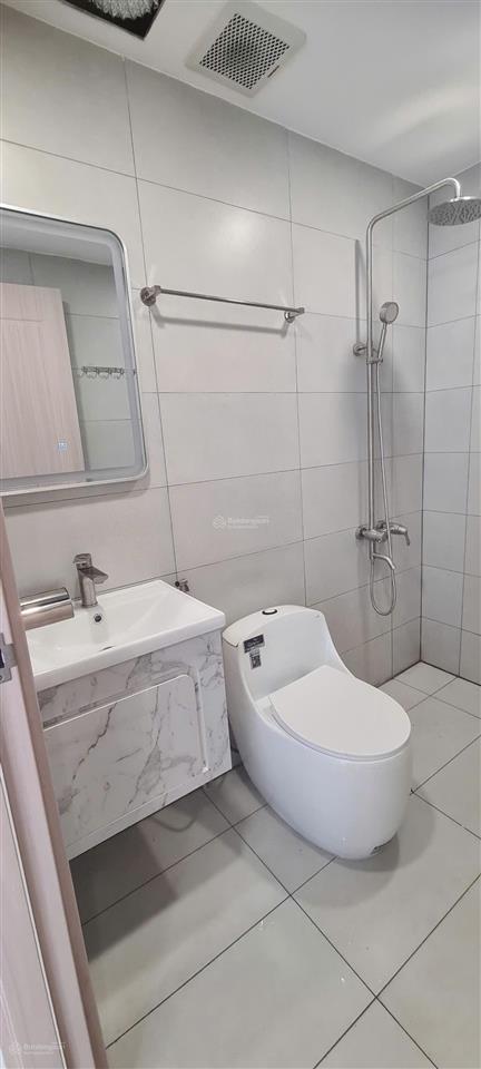 Cho thuê gấp căn 12tr/th 2pn 1wc 63m2 nội thất như hình, dọn vào ở liền block h
