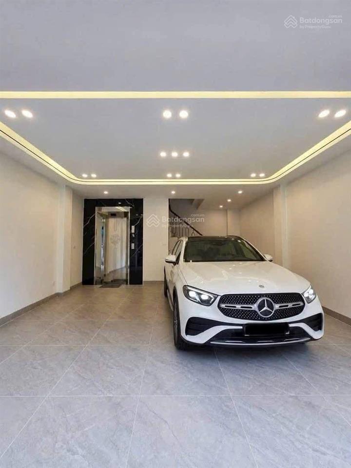Giảm hẳn 1 tỷ , nhà lô góc ,50m2 6 tầng thang máy, ô tô 7 chỗ vao nhà tại việt hưng long biên