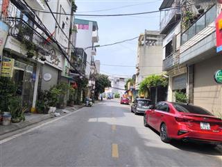 8,2 tỷ bát khối ,ô tô tránh, 50m2, 2 thoáng, đầu tư, xây ở cực đẹp