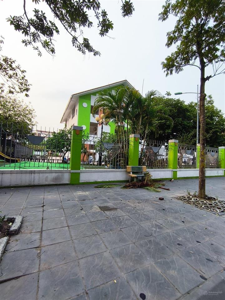 Quá rẻ, 9,x tỷ đất tđc thượng thanh 66m2, vỉa hè oto tránh, kinh doanh