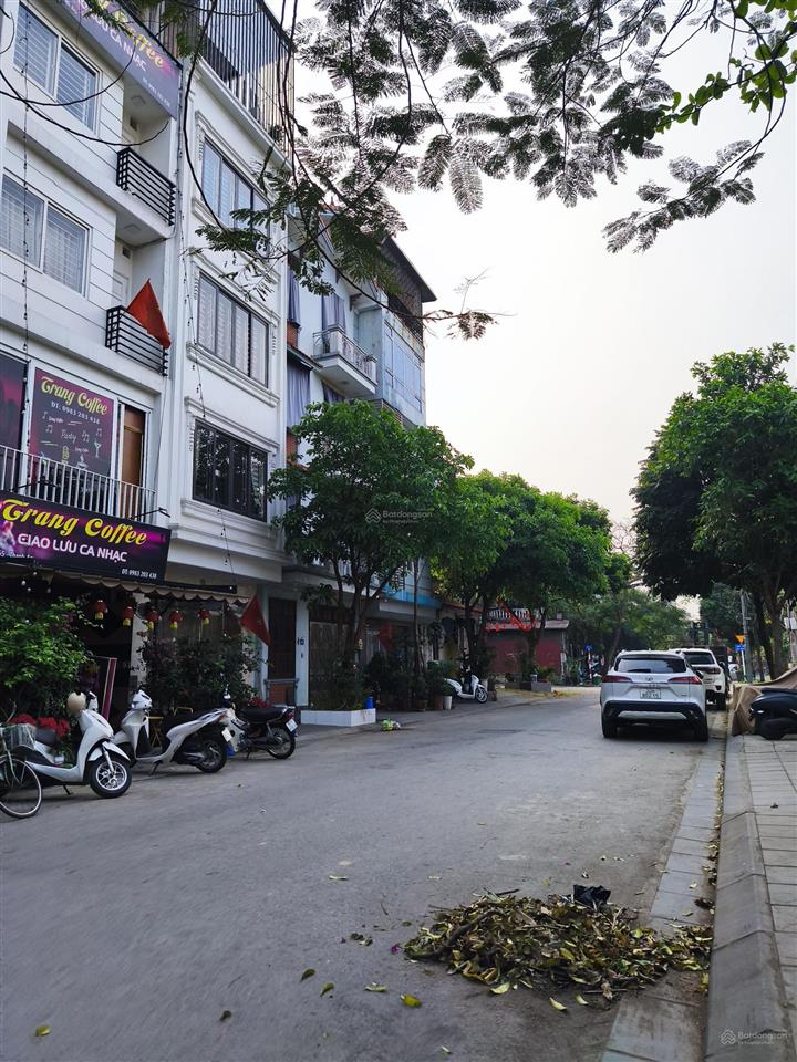 Bán gấp , chỉ 15 ,x tỷ vỉa hè ô tô tránh,100m2 đất tđc thượng thanhviệt hưng