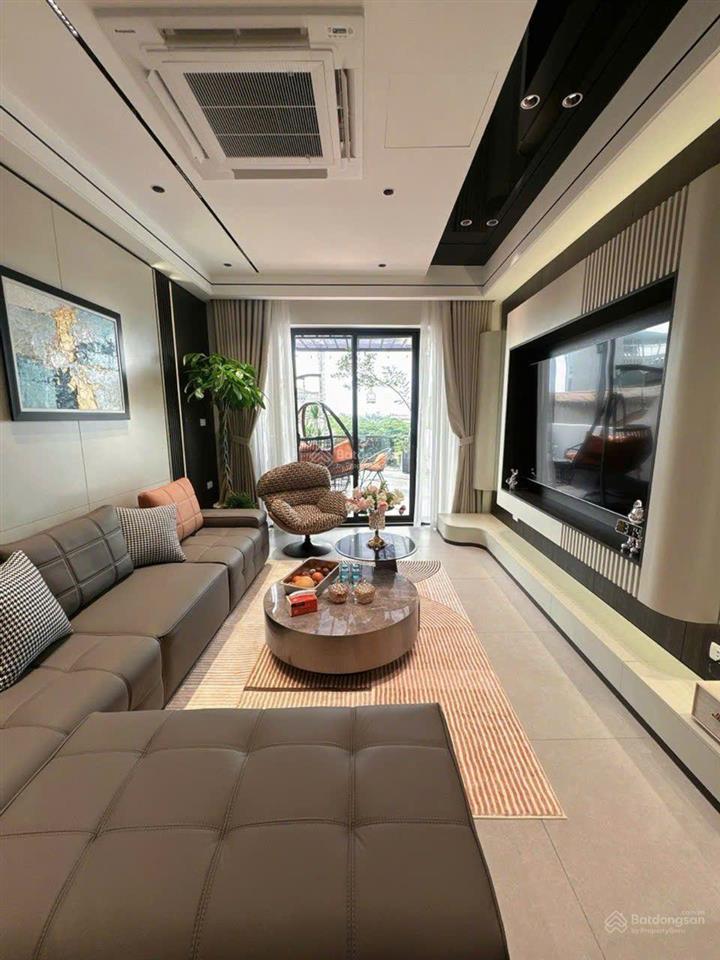 16 tỷ siêu phẩm ngọc thụy 50m2 7 tầng thang máy ô tô tránh