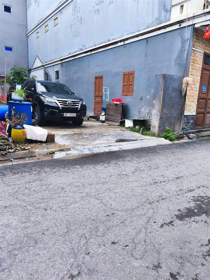 Đất vàng 80 m2 ngọc lâm, ô tô tránh, thông , kinh doanh, xây ccmn, dòng tiền 2 tỷ một năm