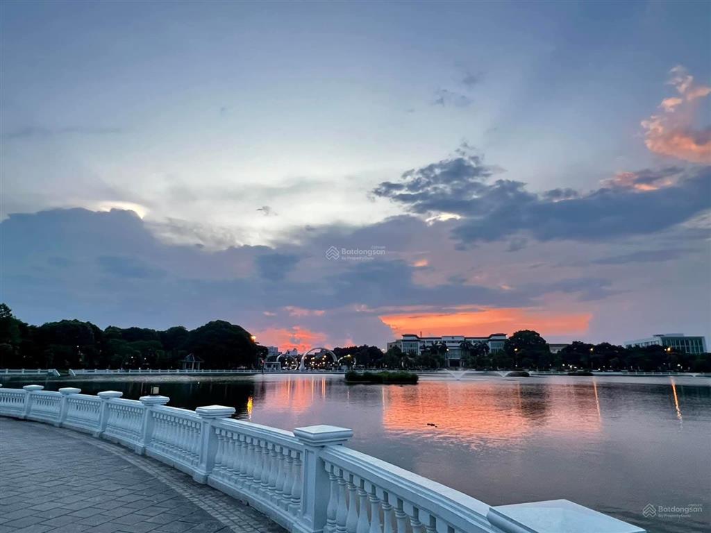 Hàng f0  đâù tư việt hưng 16,x tỷ 100m2 ô tô tránh, kinh doanh, mt 5,2 m