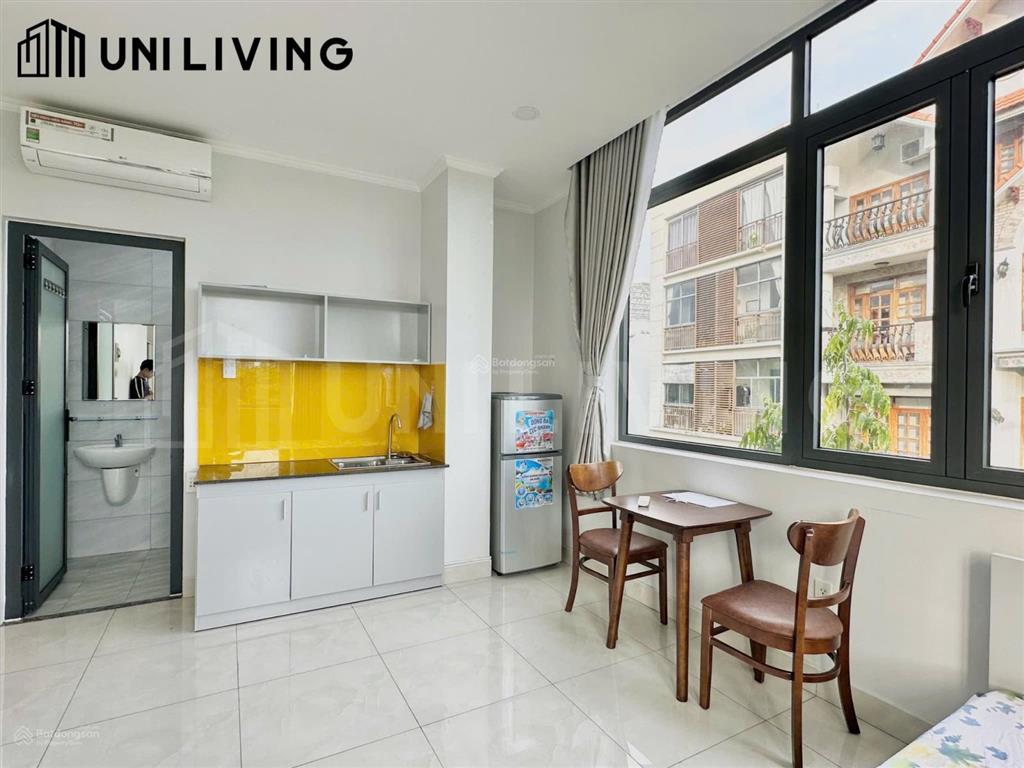 Căn studio full cửa kính thoáng  có nội thất  nằm trong khu biệt thự gần cầu sài gòn q2