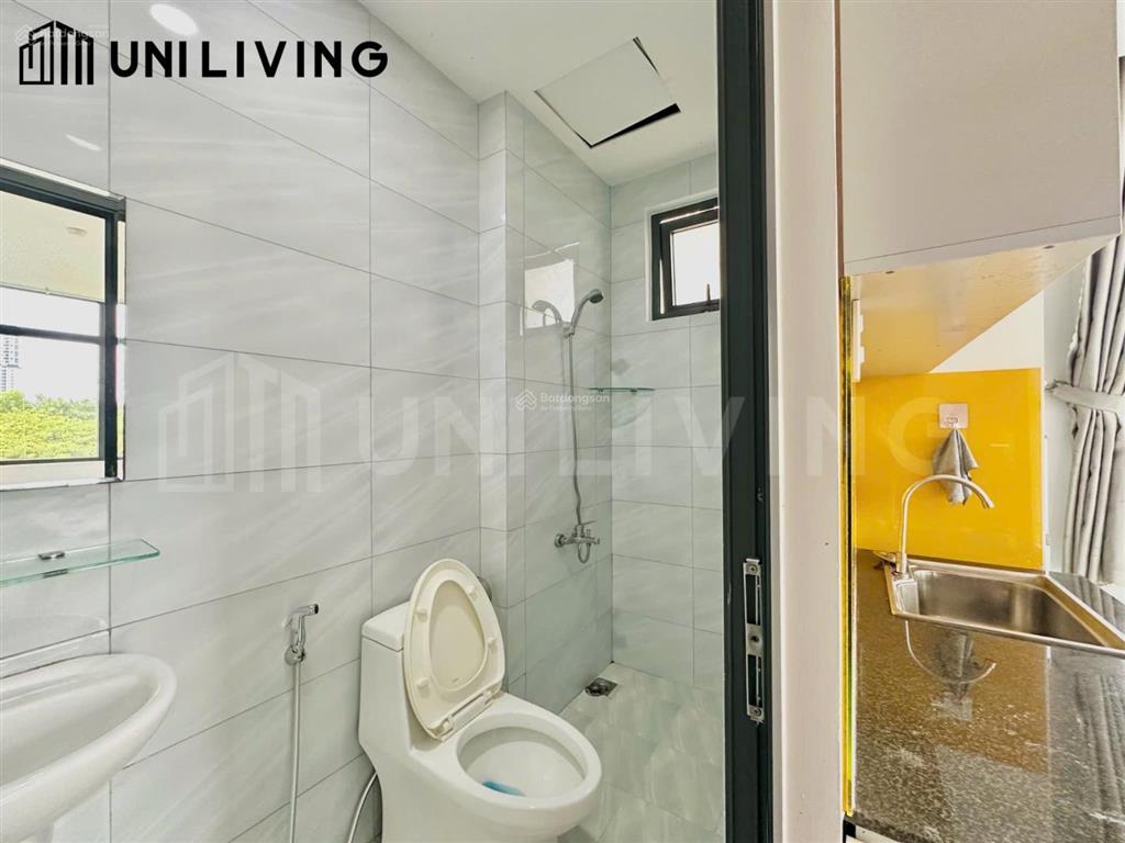 Căn studio full cửa kính thoáng  có nội thất  nằm trong khu biệt thự gần cầu sài gòn q2
