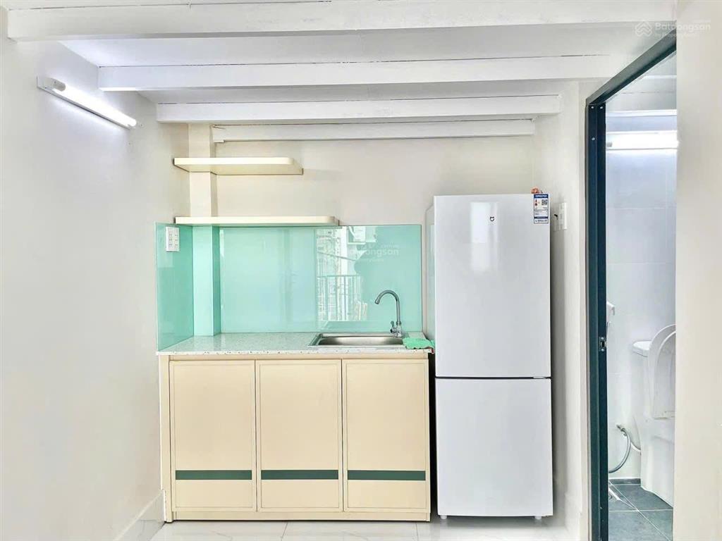 Trống sẵn căn duplex  full nội thất  gác cao 1m8 , dt rộng, gác cao  gần mai chí thọ q2 .