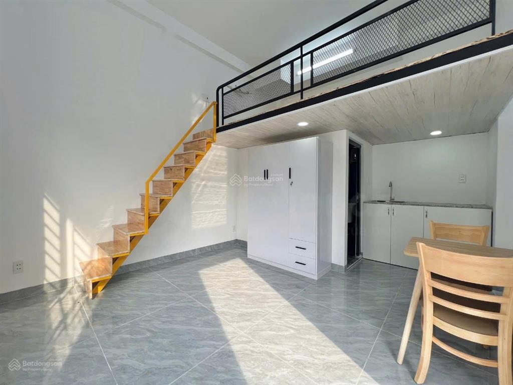 Siêu ưu đãi giảm 500k, 1 căn duplex ban công ở an khánh, gần cầu sg, full nội thất, dt rộng rãi.