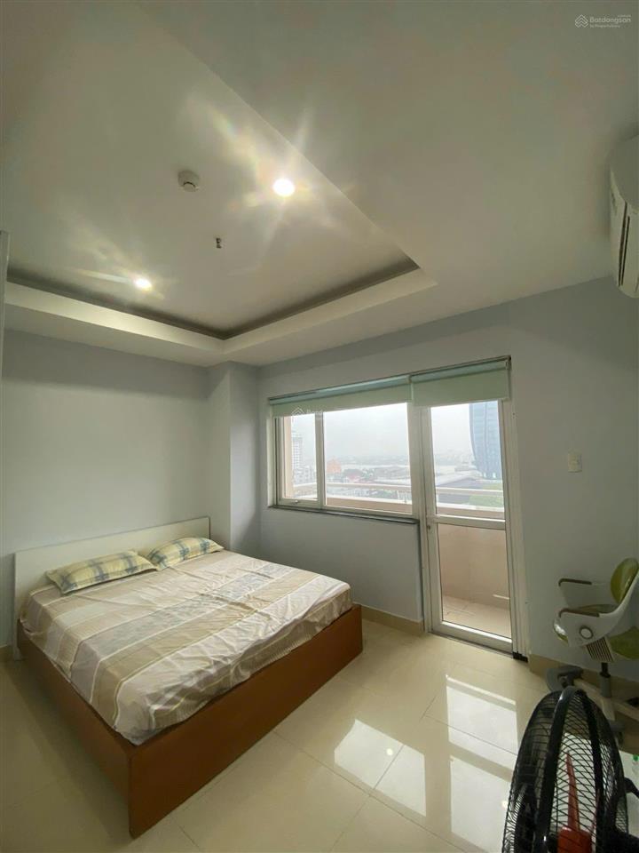 Chính chủ bán căn góc 2 phòng ngủ la paz tower 38 nguyễn chí thanh, đà nẵng