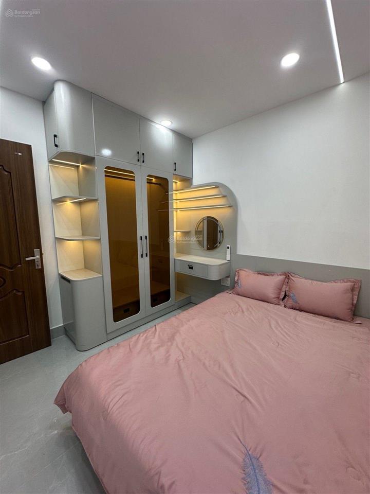 Nhà đẹp phan văn hùm (trung mỹ tây 13), hẻm thông 6m. nhà xây mới 100%. giá hơn 4 tỷ.