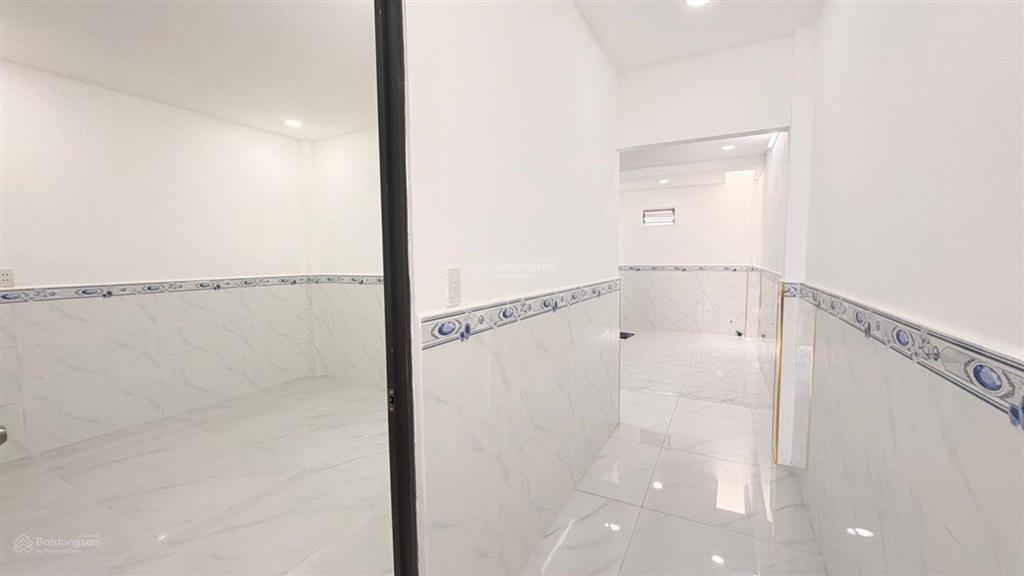 Mặt tiền tân xuân 2, đường 8m, nhà mới, 3pn, 100m2