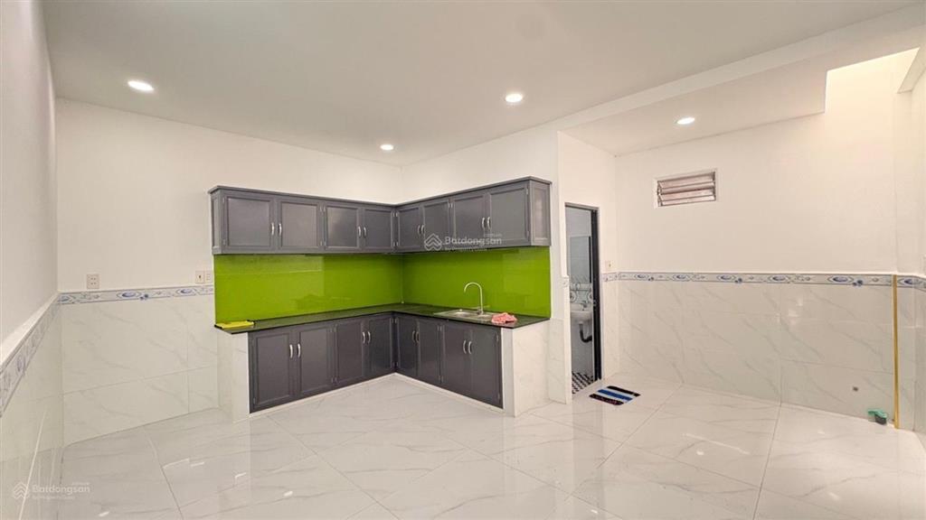 Mặt tiền tân xuân 2, đường 8m, nhà mới, 3pn, 100m2