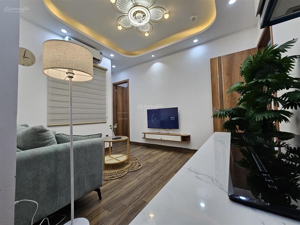 Cho thuê ccmn mễ trì  keangnam, phạm hùng. ở ngay, oto đỗ 20m, full đồ 50m2, 2pn, 1 khách