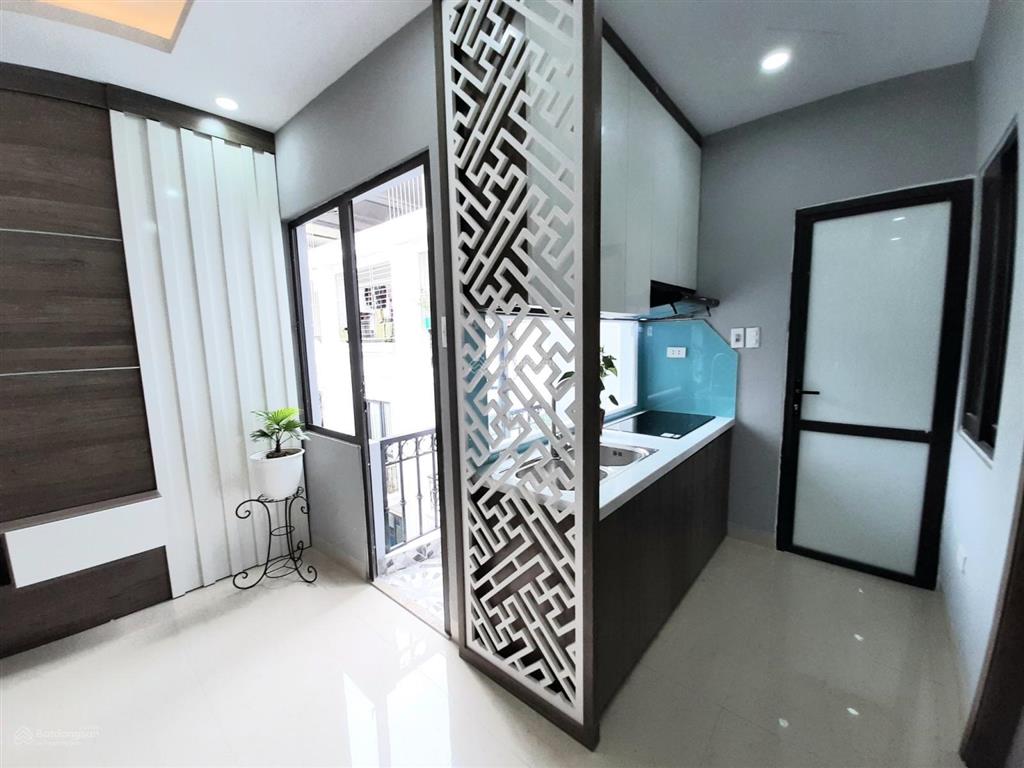 Cho thuê chung cư mini trần quý cáp  văn miếu, nhận nhà ở ngay, 50m2, full đồ, có sân rộng